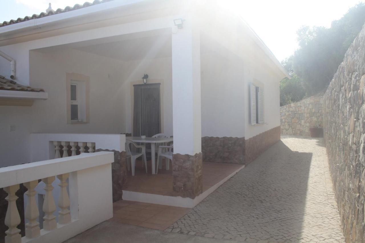Rustic Villa Guesthouse Santa Barbara de Nexe Bagian luar foto