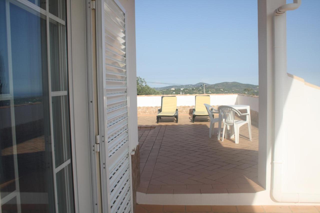 Rustic Villa Guesthouse Santa Barbara de Nexe Bagian luar foto